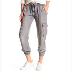 Dress Forum Cargo Joggers size Medium